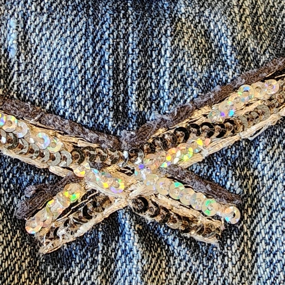 BKE Kate bootcut, low rise jean size 27x31 1/2 - Picture 4 of 6